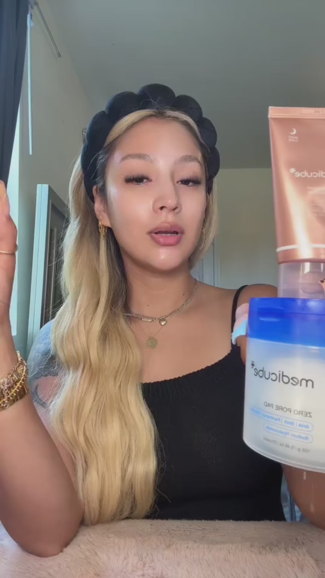 MEDICUBE Glass Glow Skincare Kit (8 pcs)™ video